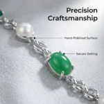 This is a light luxury bracelet that combines jadeite and pearls